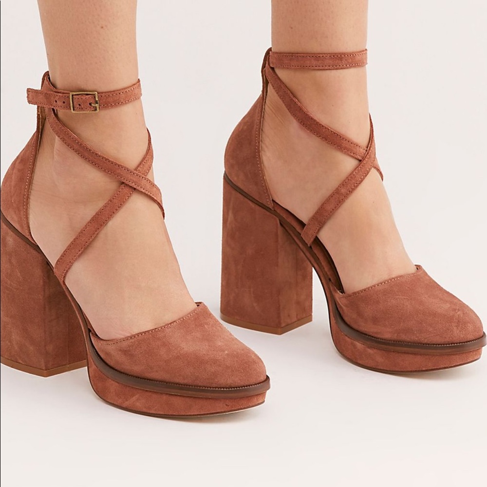 Free people remi platform in the color makeup
